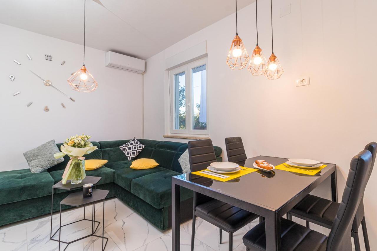 Three Waves Apartment New Pula Exterior photo